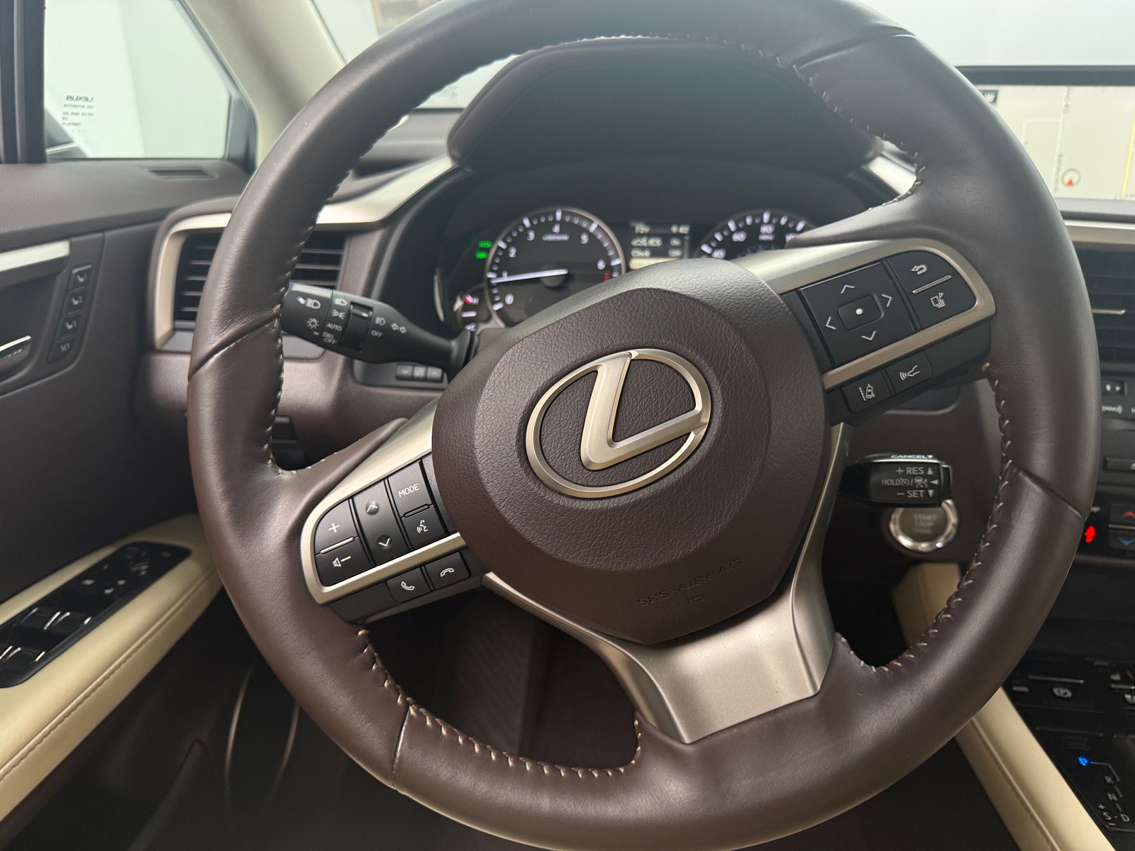 Thumbnail: 2017 Lexus RX - 4