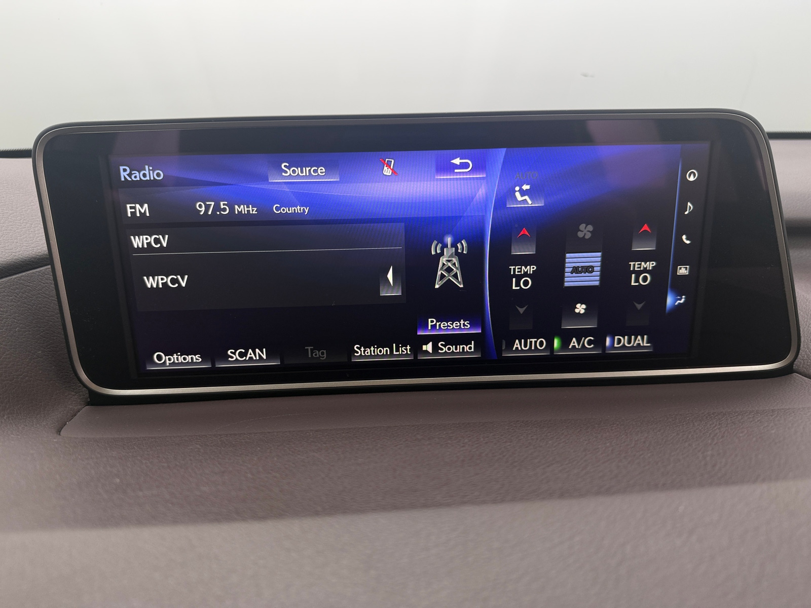 Thumbnail: 2017 Lexus RX - 3