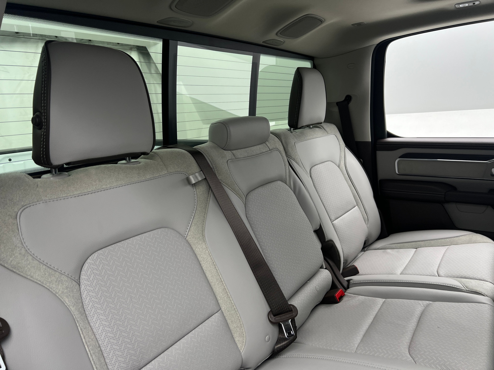 Thumbnail: 2026 RAM 1500 - 5