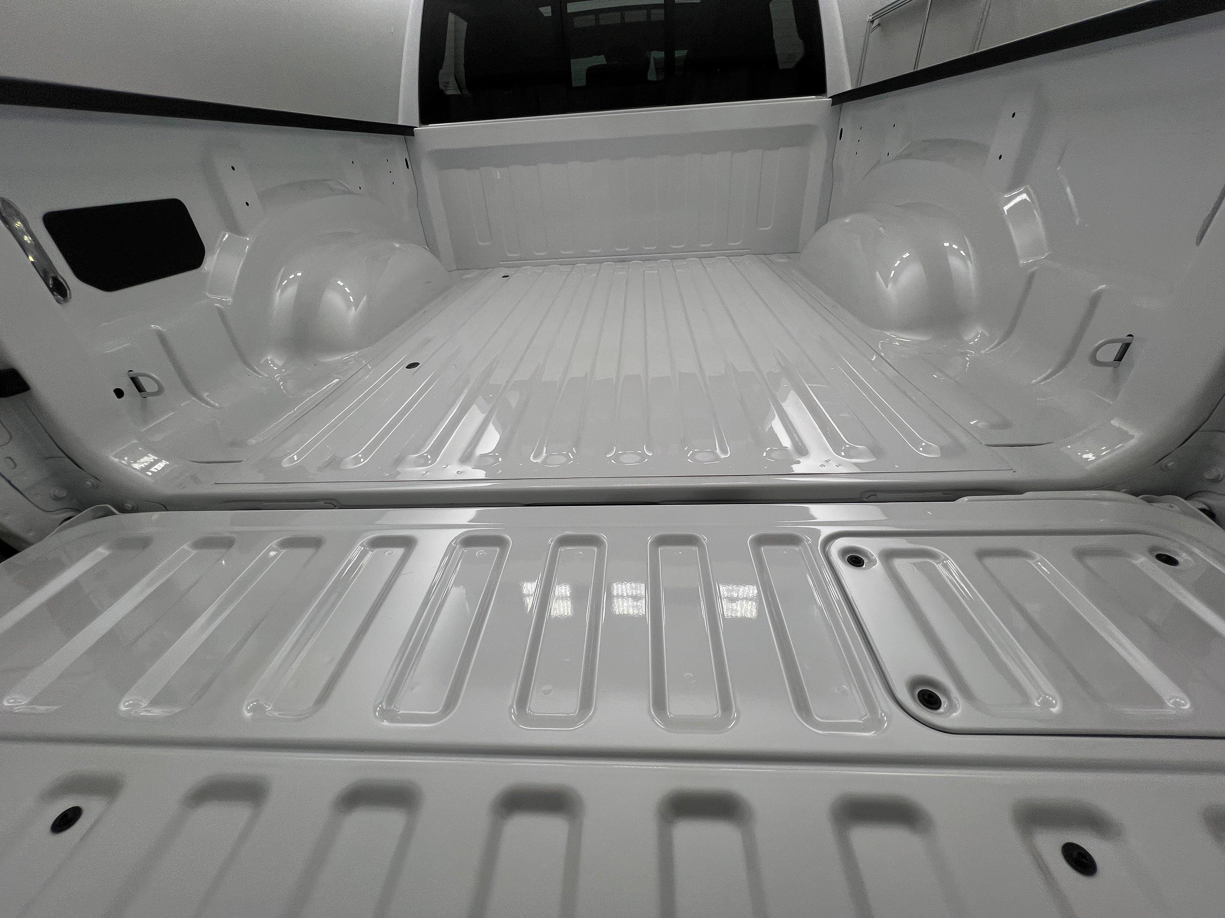 2026 RAM 1500 Laramie - Photo 8