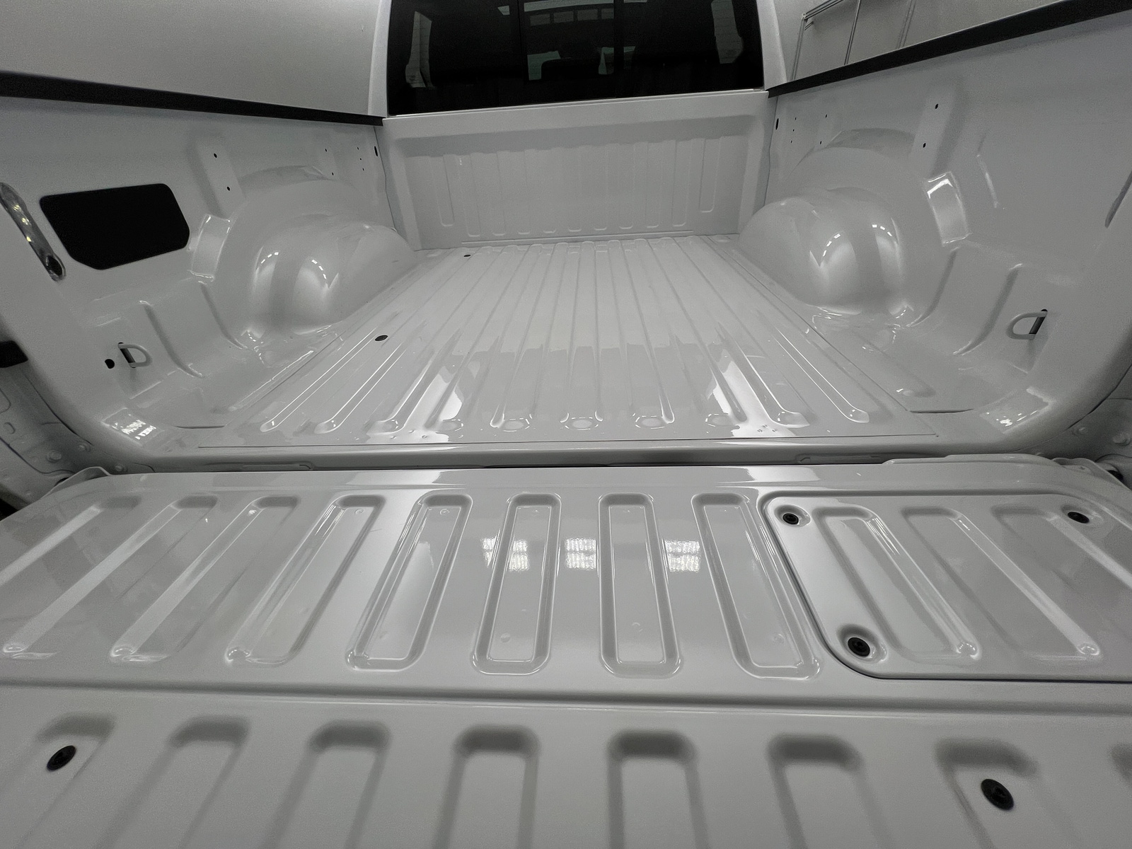 Thumbnail: 2026 RAM 1500 - 6