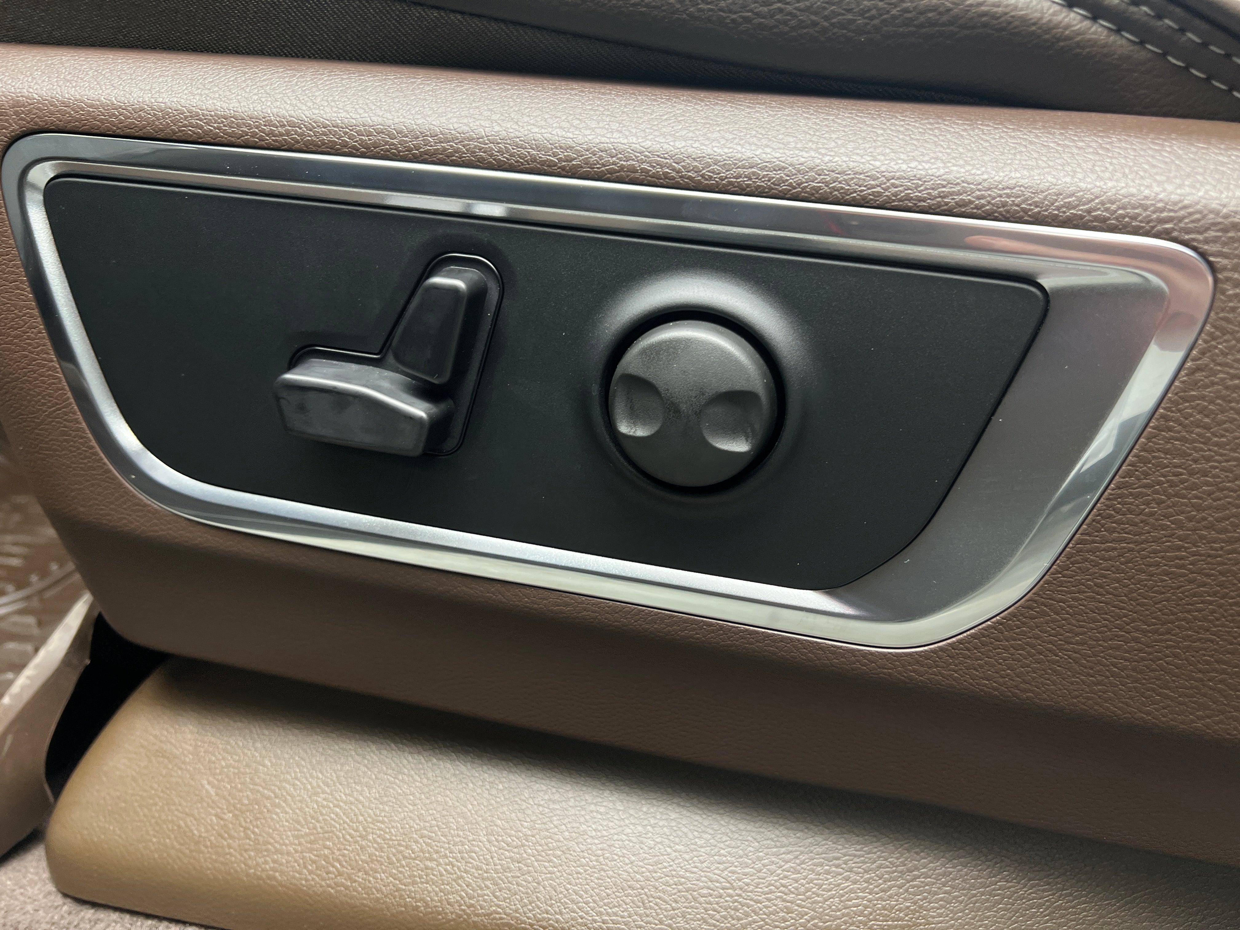 2026 RAM 1500 Laramie - Photo 13