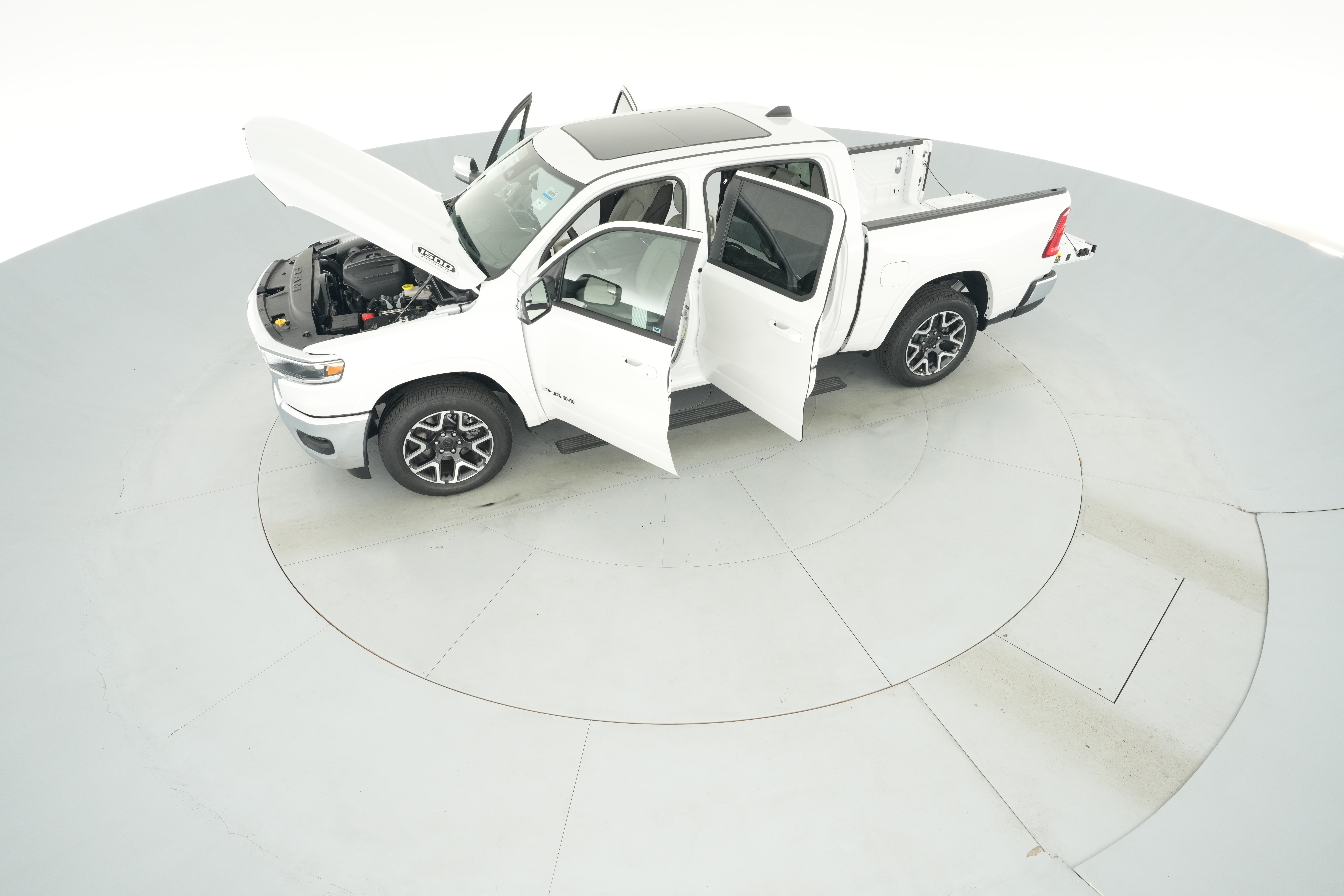 2026 RAM 1500 Laramie - Photo 30
