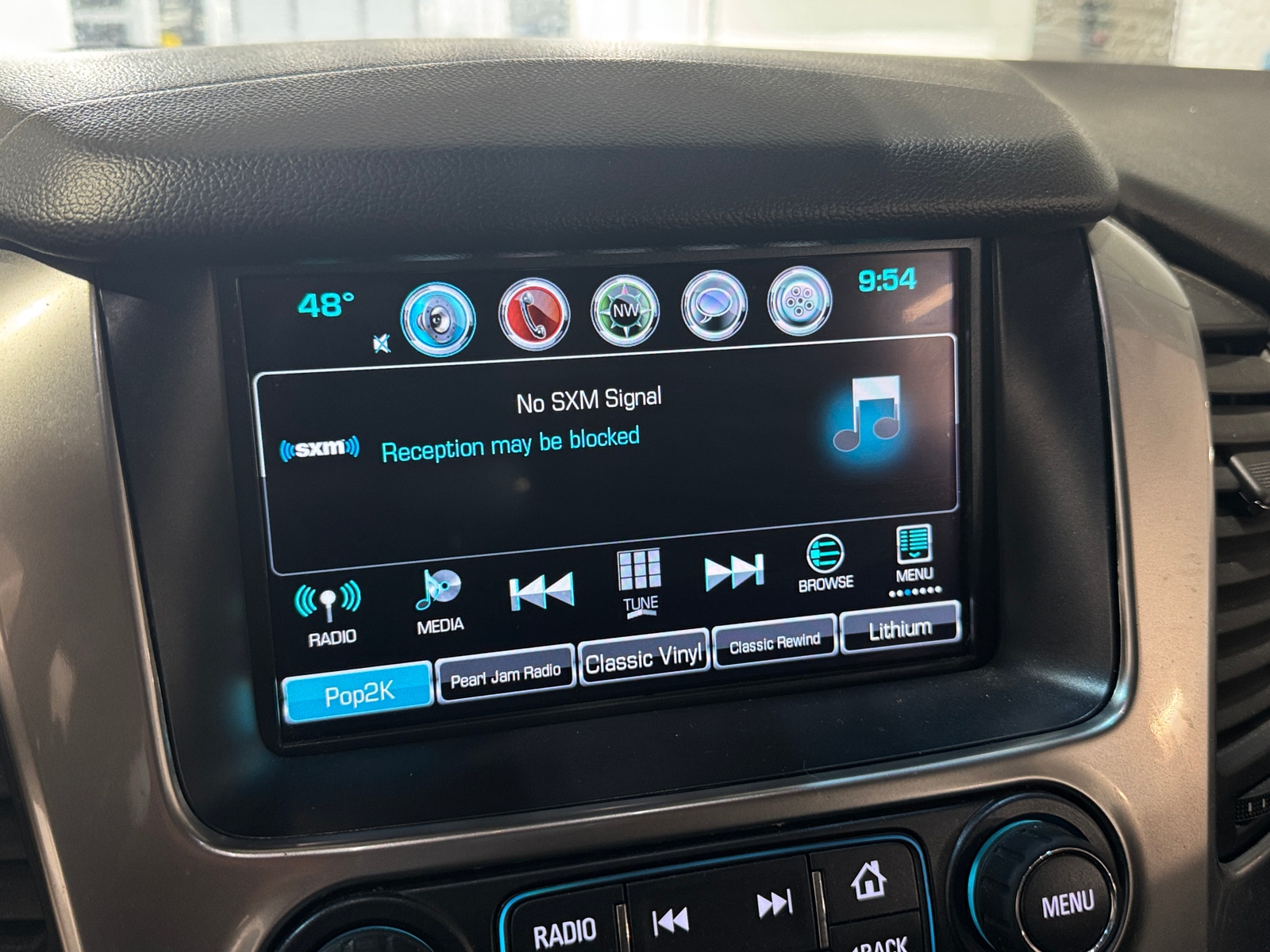 Thumbnail: 2017 Chevrolet Suburban - 3