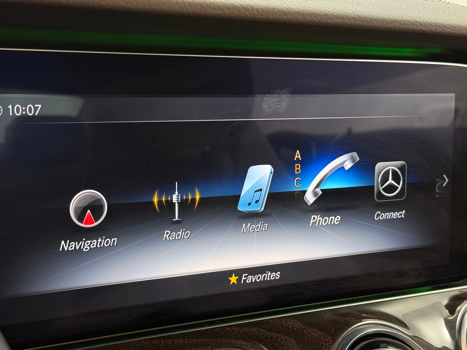 Thumbnail: 2020 Mercedes-Benz E-Class - 2