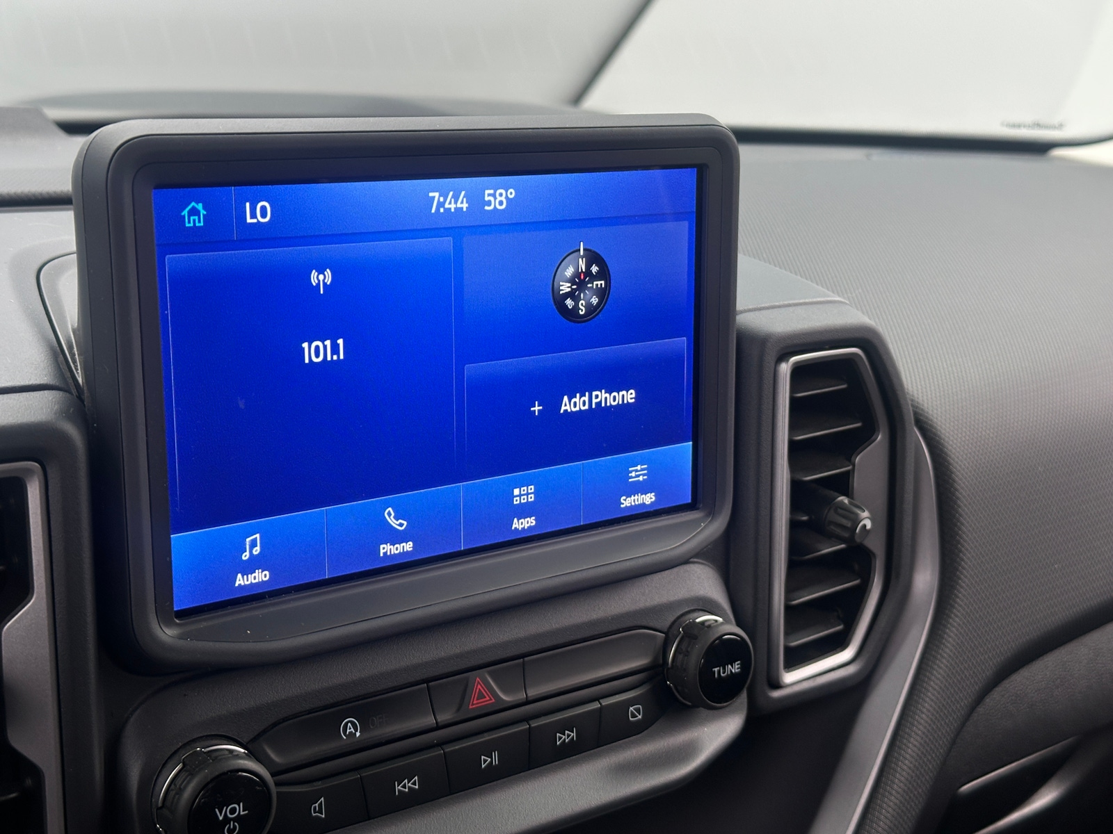 Thumbnail: 2023 Ford Bronco Sport - 4