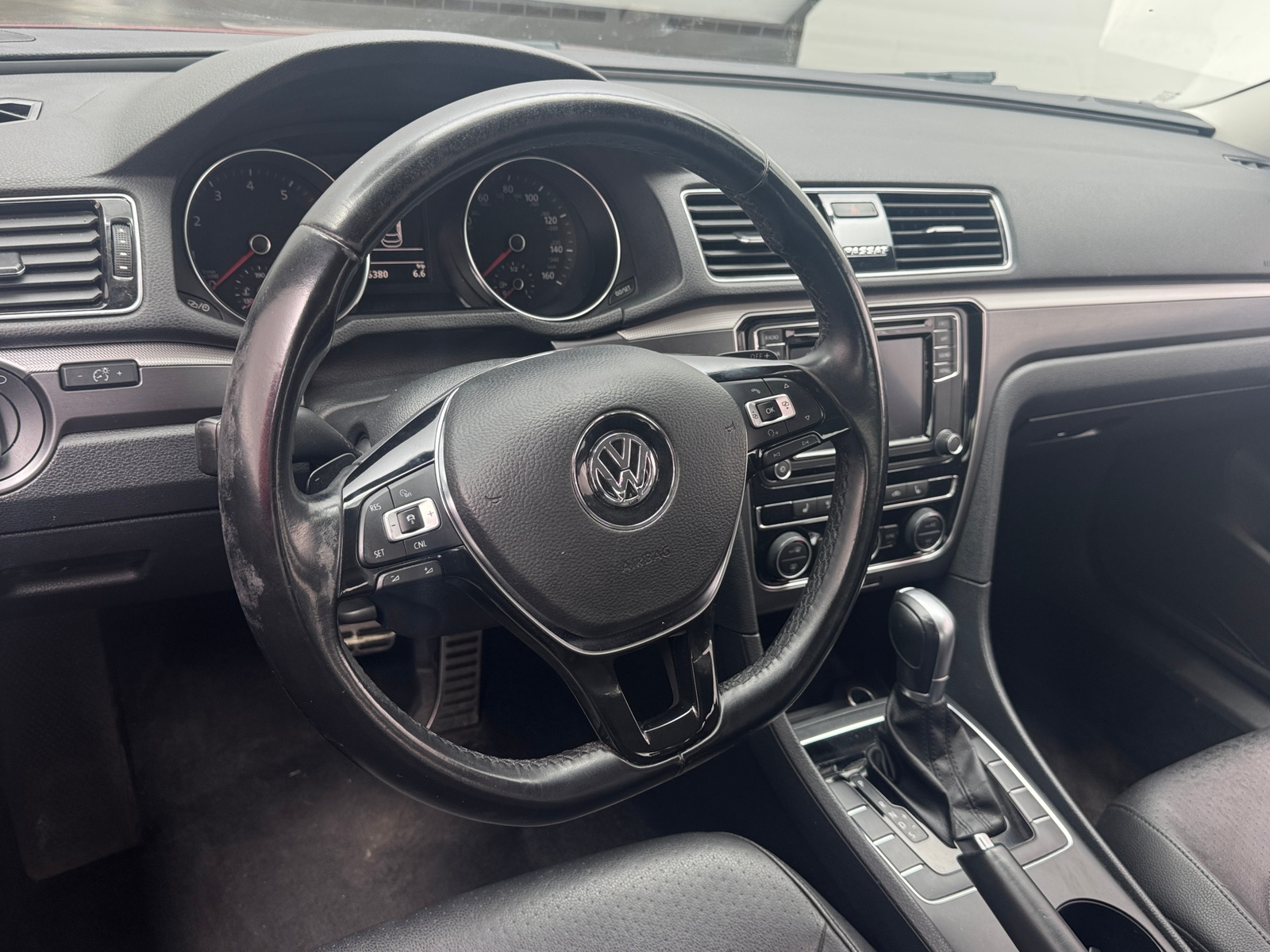 Thumbnail: 2018 Volkswagen Passat - 5