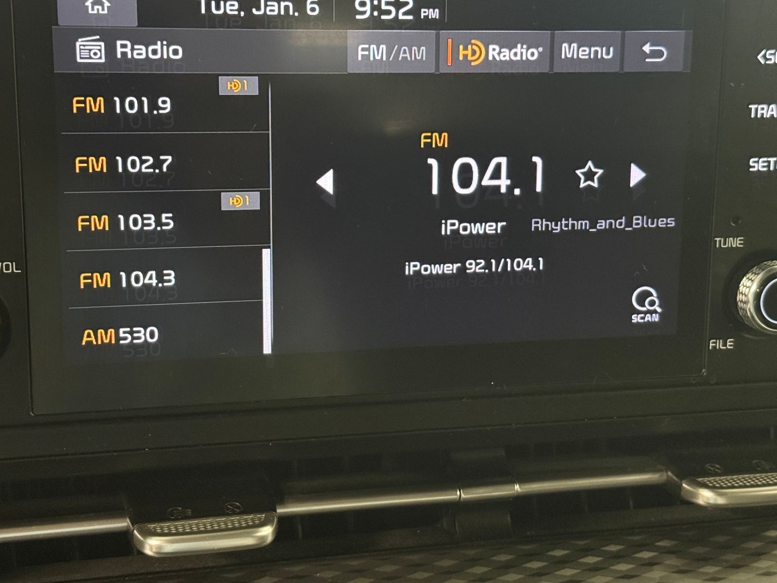 Thumbnail: 2022 Kia Carnival - 3