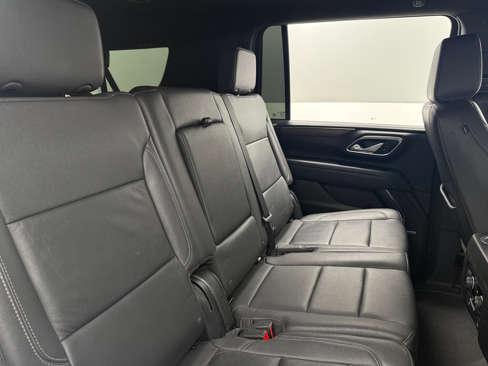 Thumbnail: 2023 Chevrolet Suburban - 5