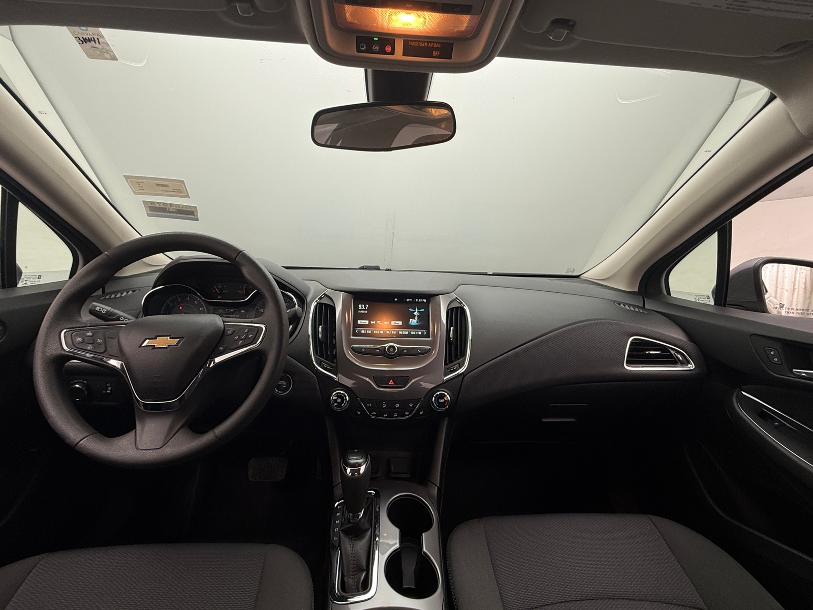 Thumbnail: 2018 Chevrolet Cruze - 3