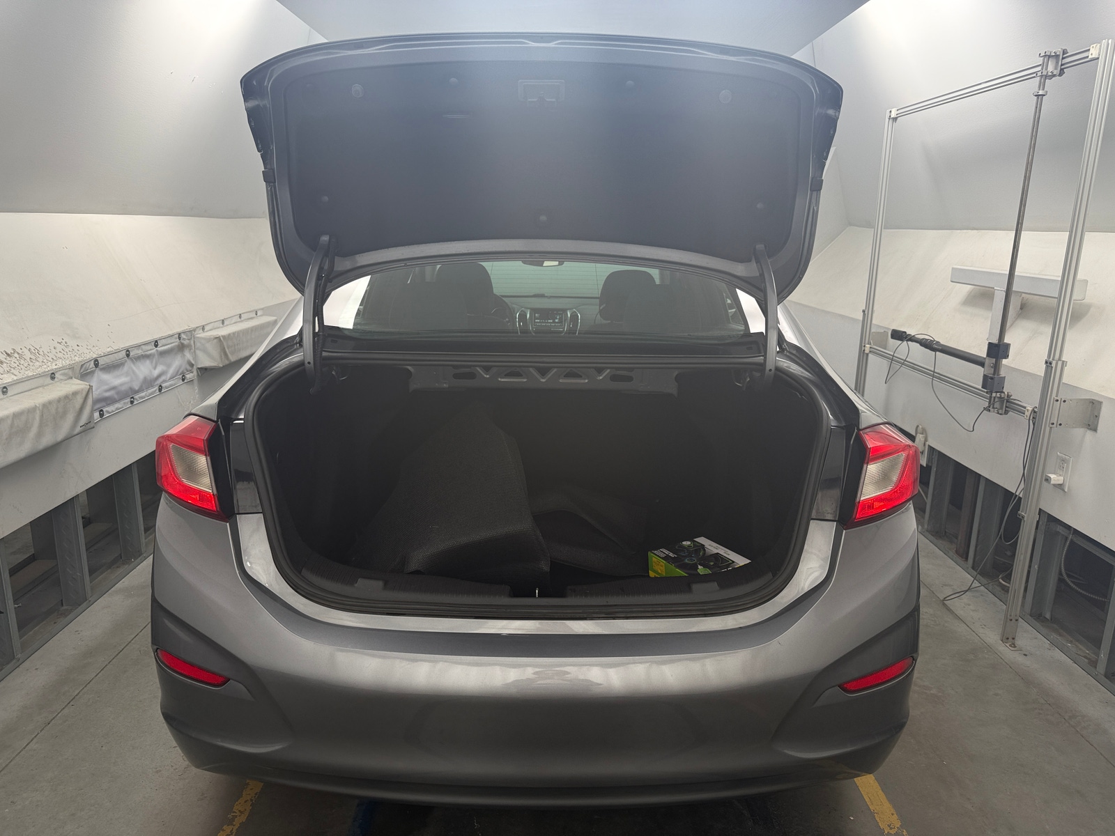 Thumbnail: 2018 Chevrolet Cruze - 7