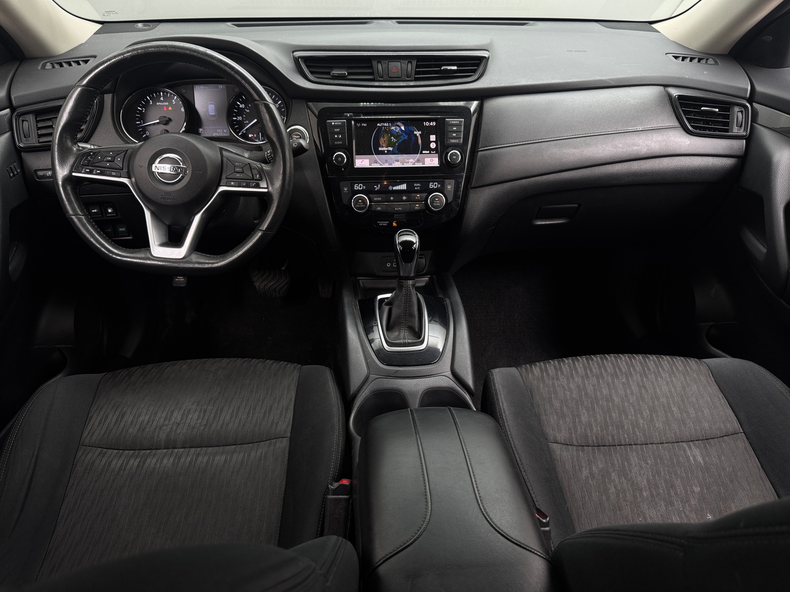 Thumbnail: 2018 Nissan Rogue - 3