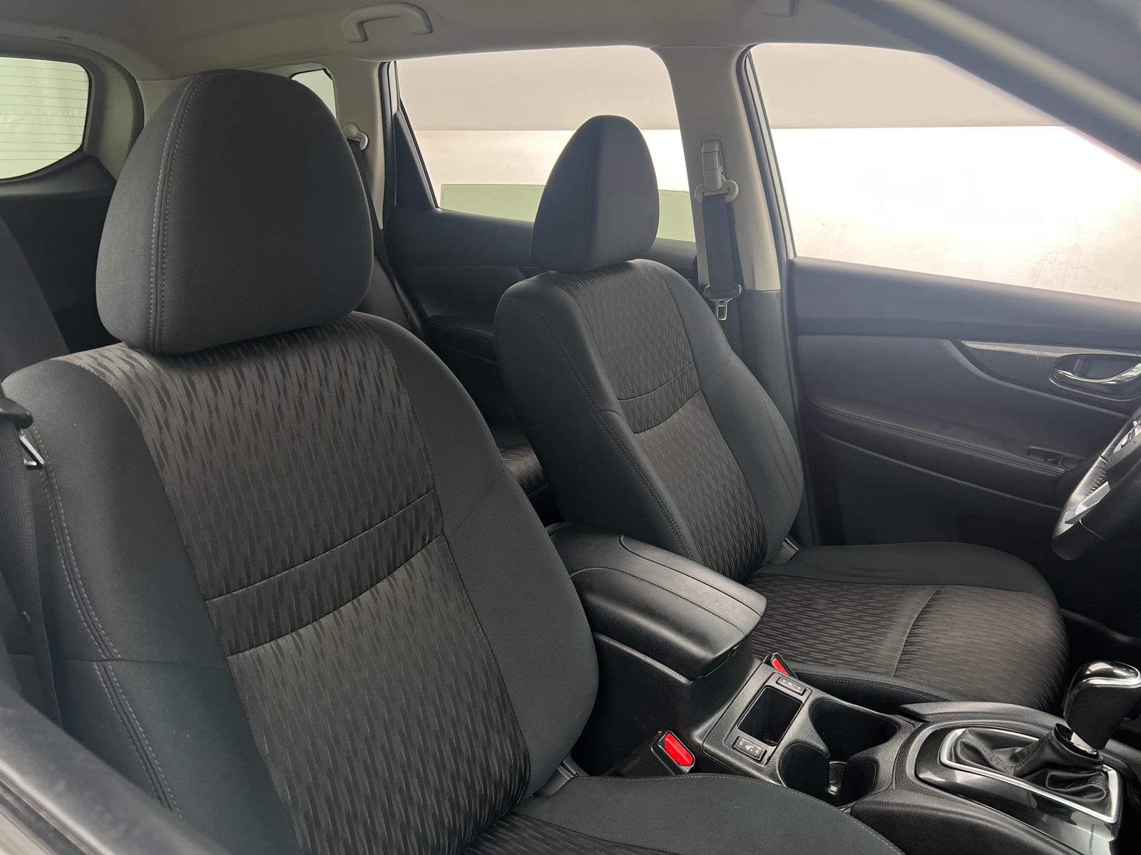 Thumbnail: 2018 Nissan Rogue - 2