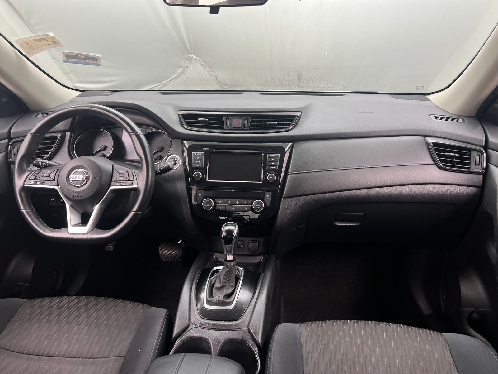 Thumbnail: 2018 Nissan Rogue - 3