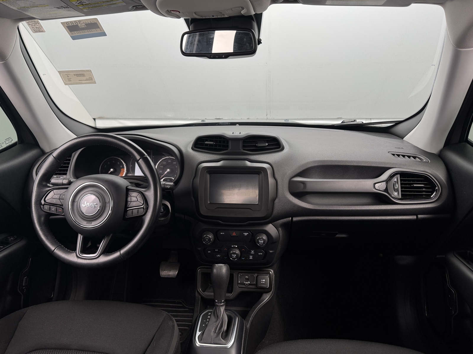 Thumbnail: 2020 Jeep Renegade - 3