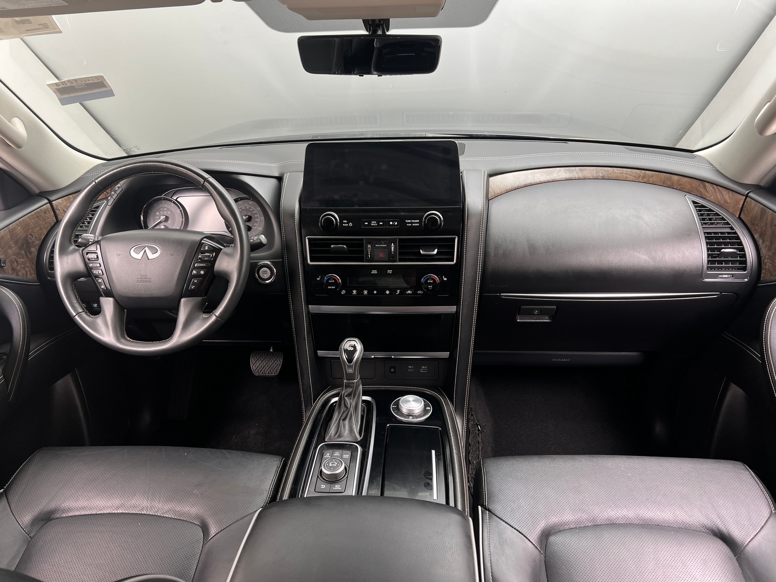 Thumbnail: 2024 INFINITI QX80 - 2