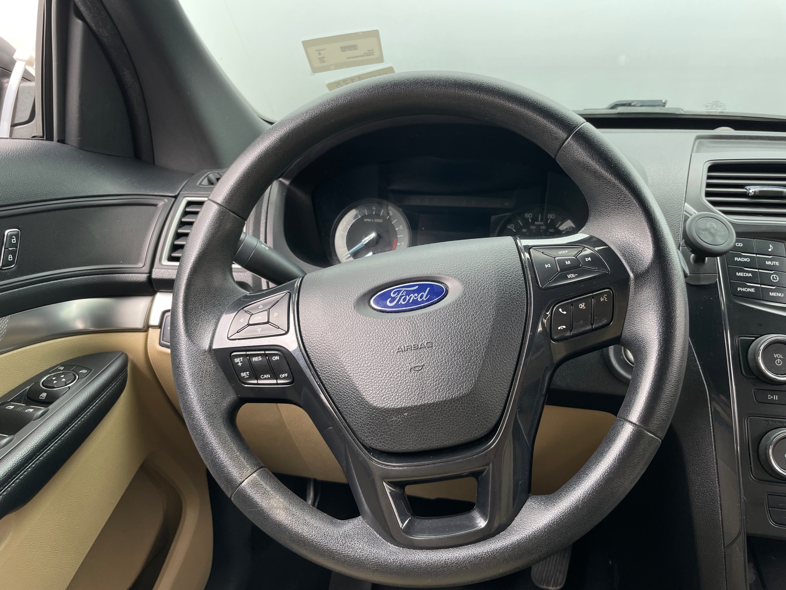 Thumbnail: 2017 Ford Explorer - 5