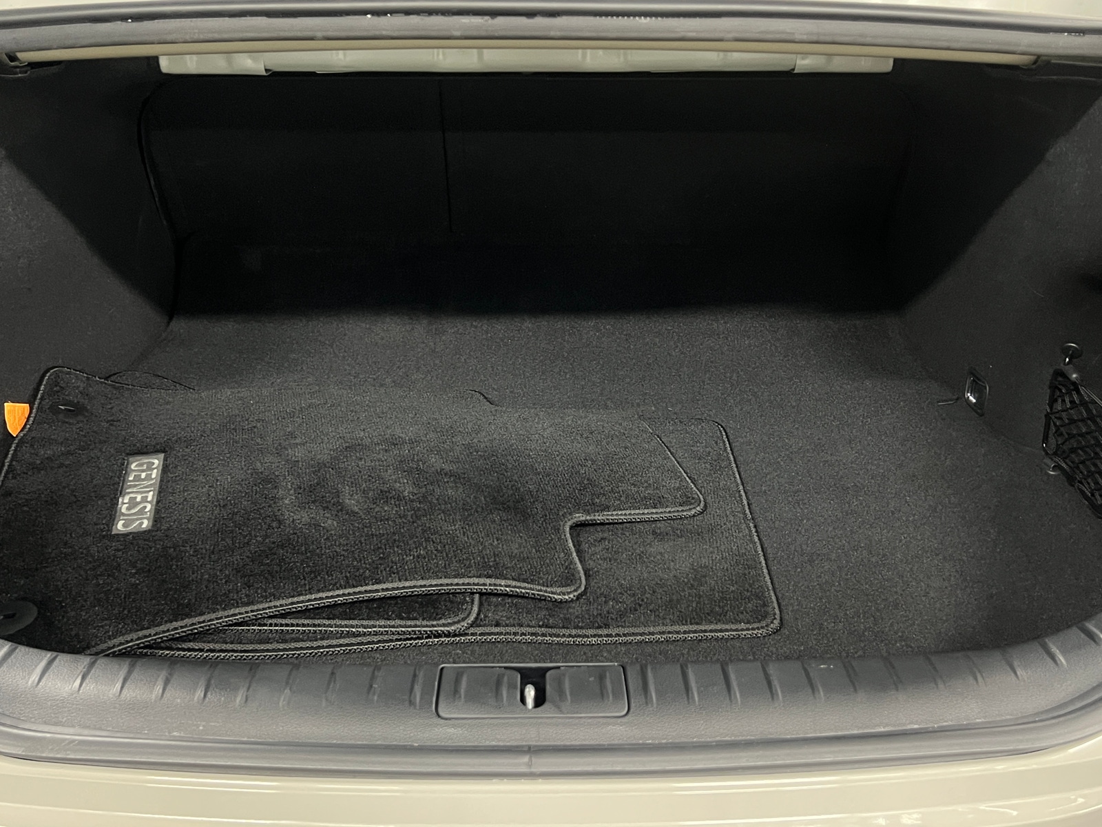 Thumbnail: 2025 Genesis G70 - 6