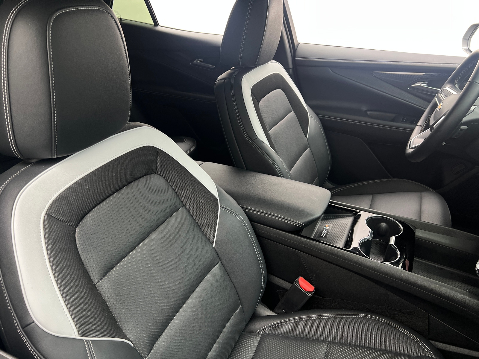 Thumbnail: 2024 Chevrolet Blazer EV - 2