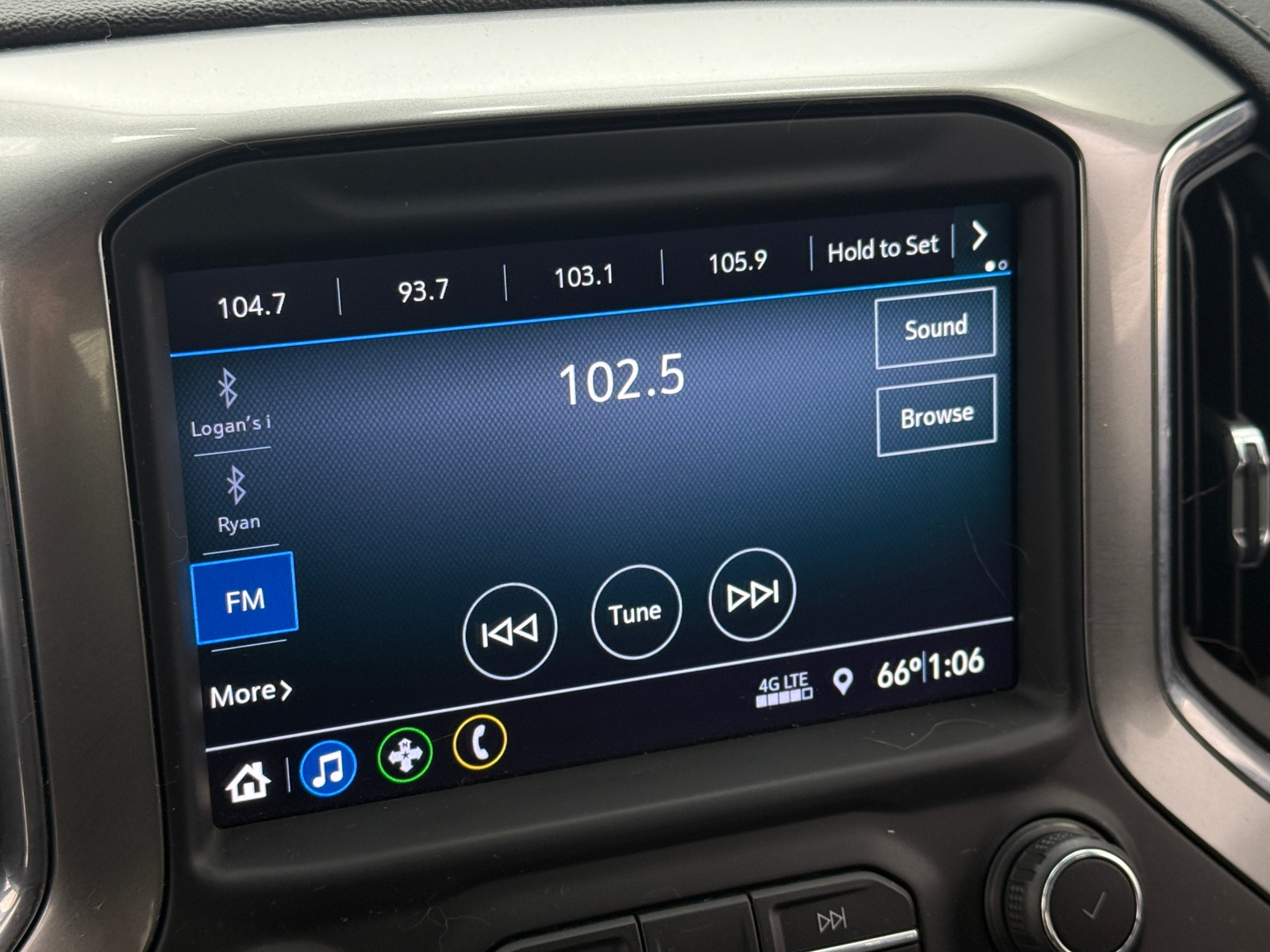 Thumbnail: 2019 Chevrolet Silverado 1500 - 4