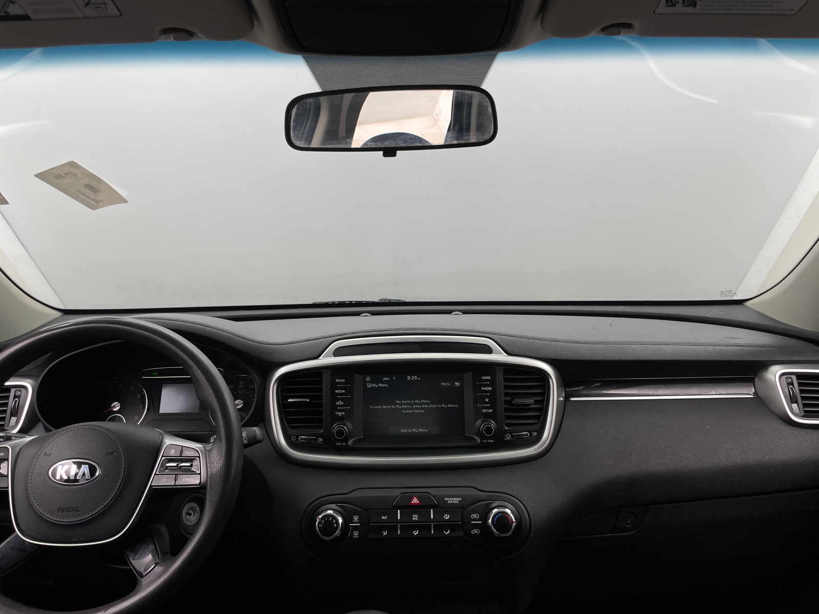 Thumbnail: 2019 Kia Sorento - 3