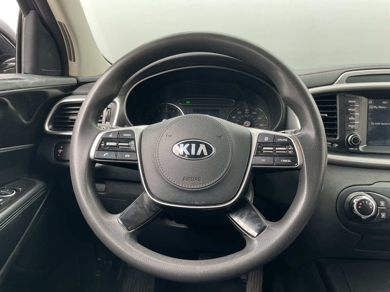 Thumbnail: 2019 Kia Sorento - 5
