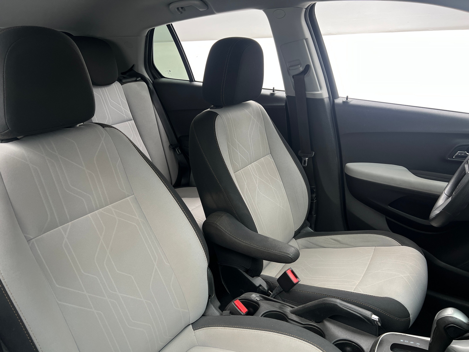 Thumbnail: 2018 Chevrolet Trax - 2