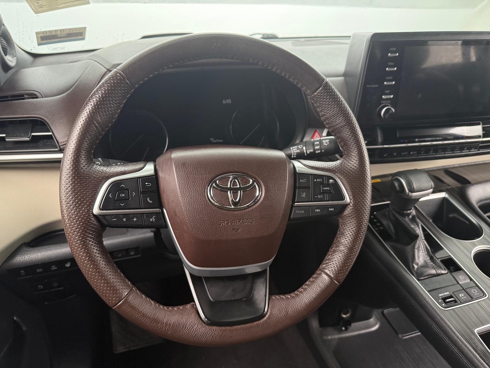 Thumbnail: 2021 Toyota Sienna - 4