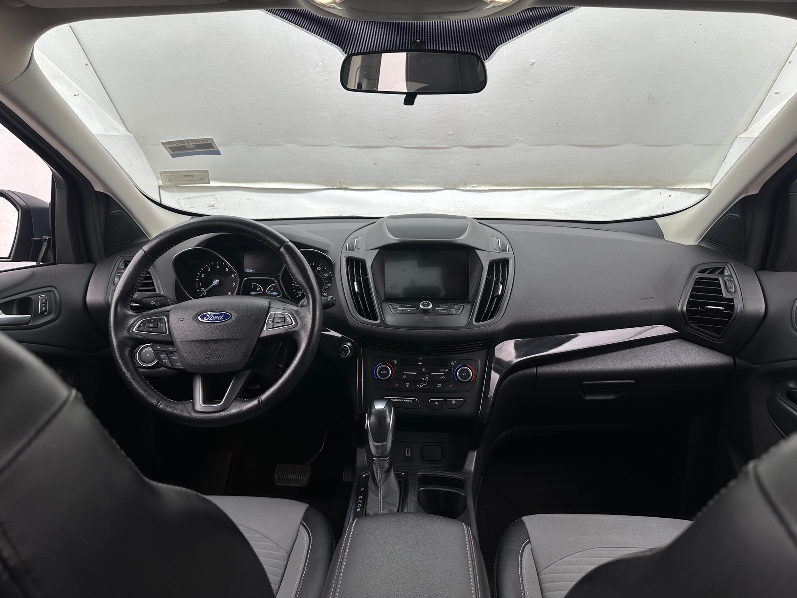 Thumbnail: 2019 Ford Escape - 3