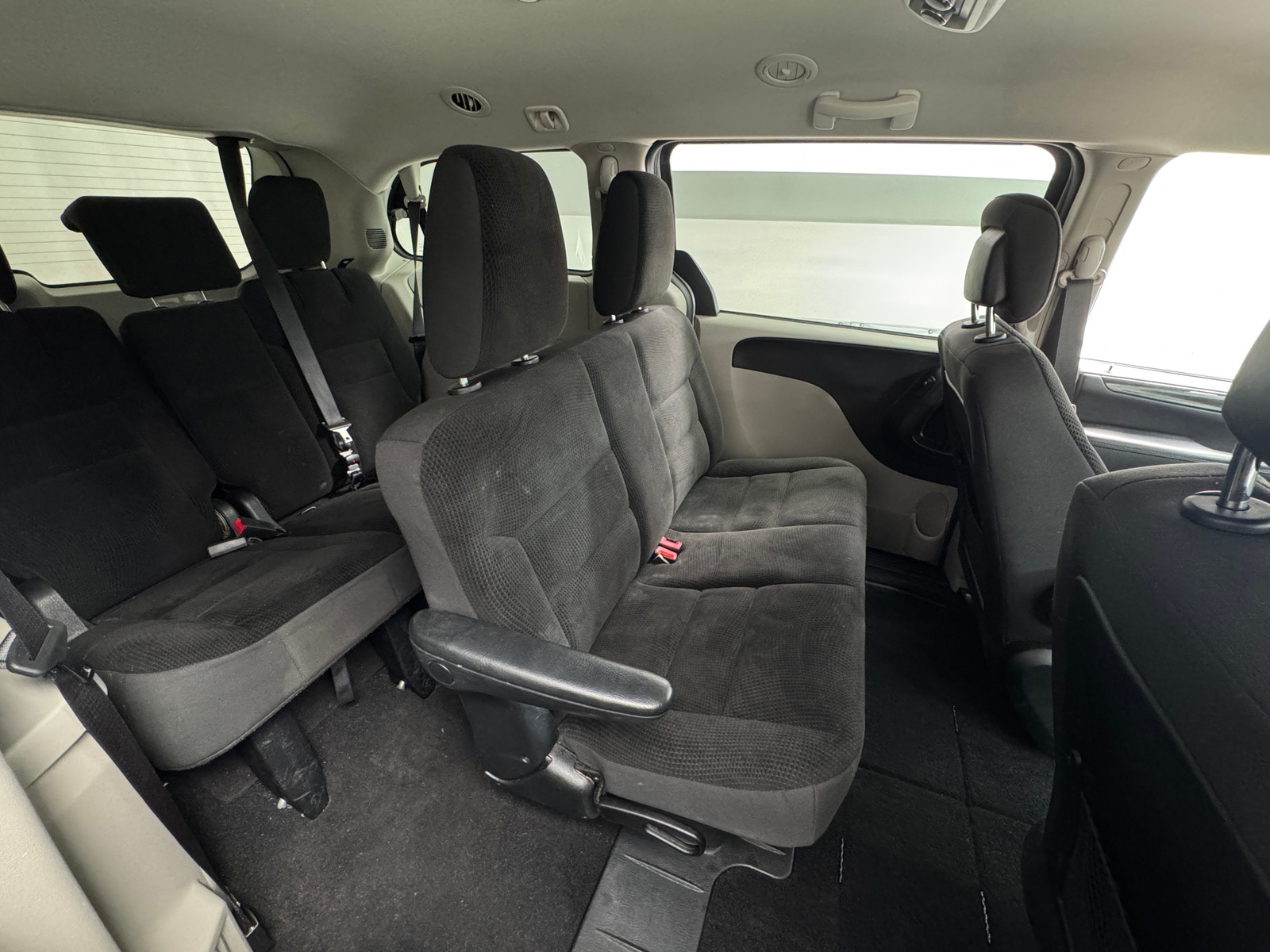 Thumbnail: 2019 Dodge Grand Caravan - 6