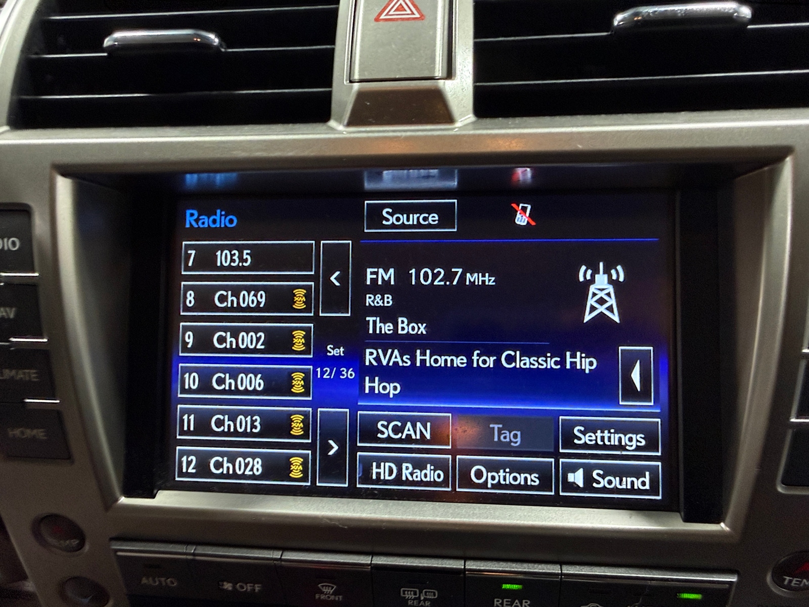 Thumbnail: 2019 Lexus GX - 3