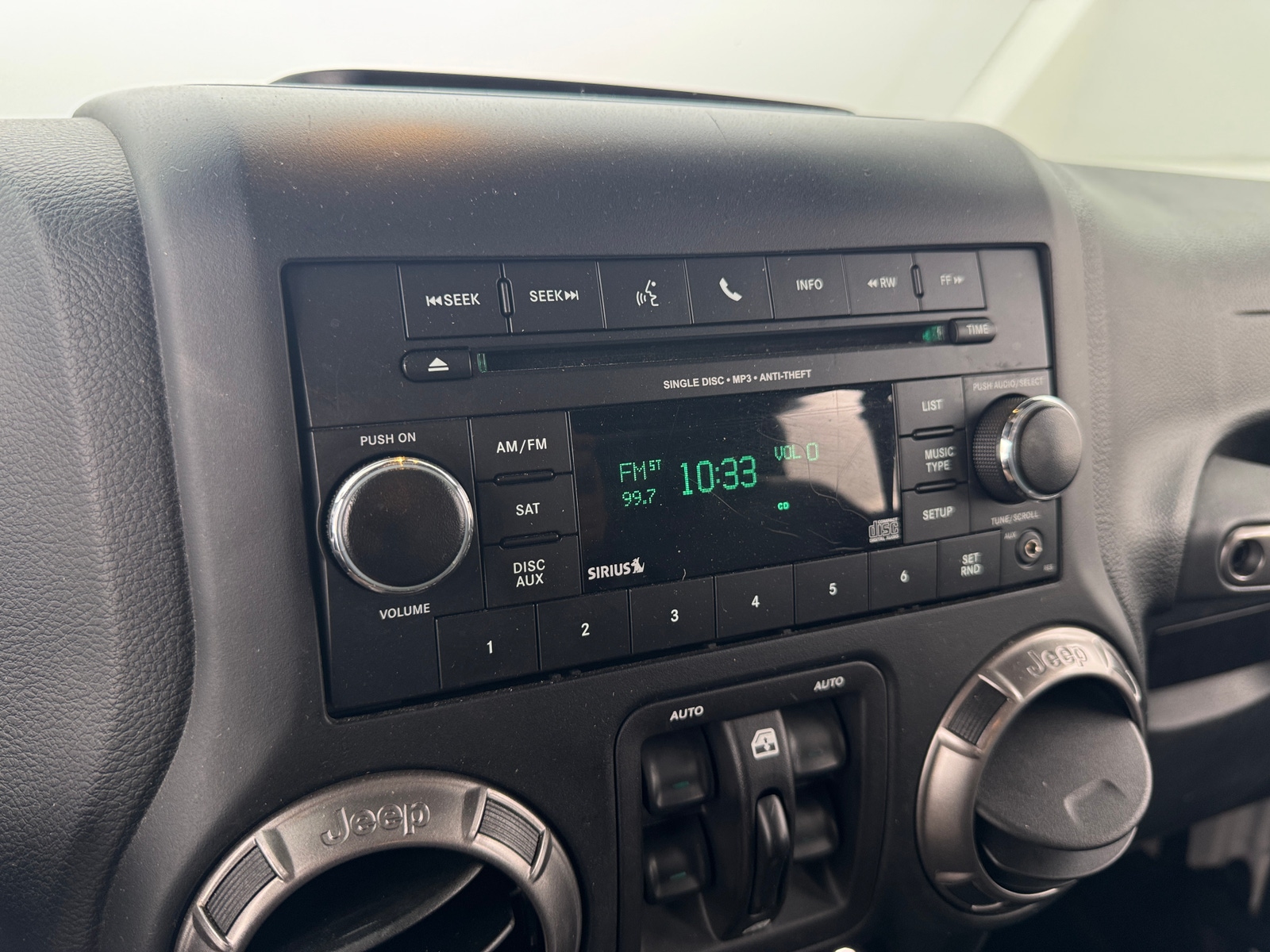 Thumbnail: 2018 Jeep Wrangler - 3