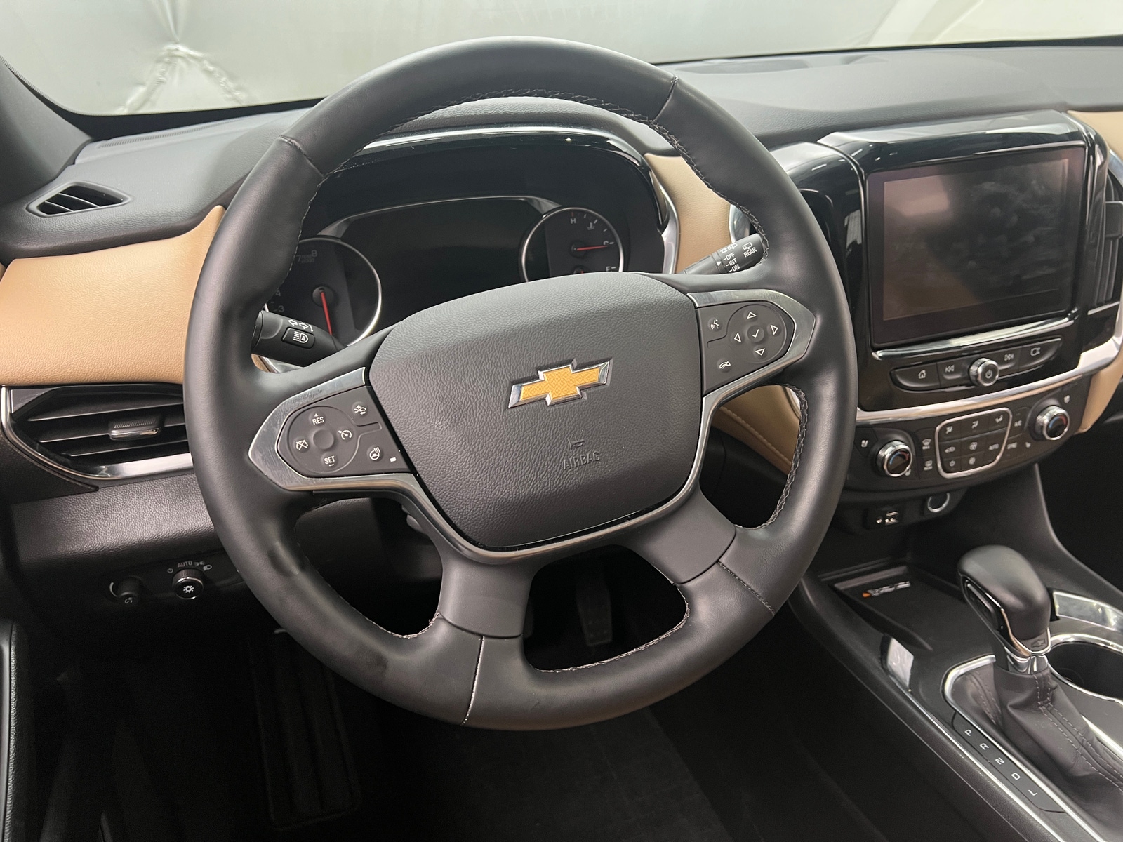 Thumbnail: 2023 Chevrolet Traverse - 4