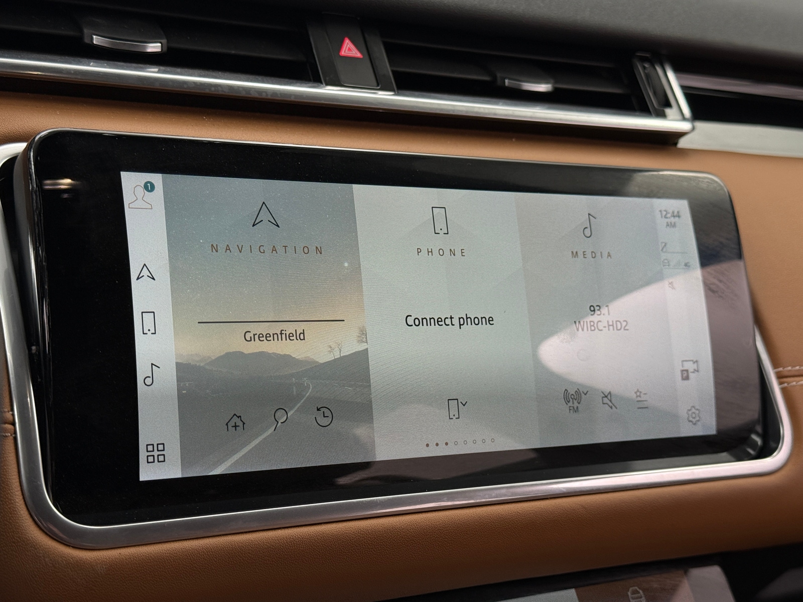 Thumbnail: 2021 Land Rover Range Rover Velar - 3