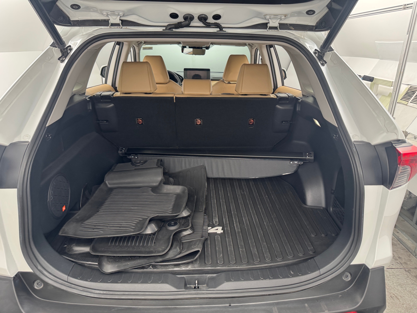 Thumbnail: 2023 Toyota RAV4 - 6