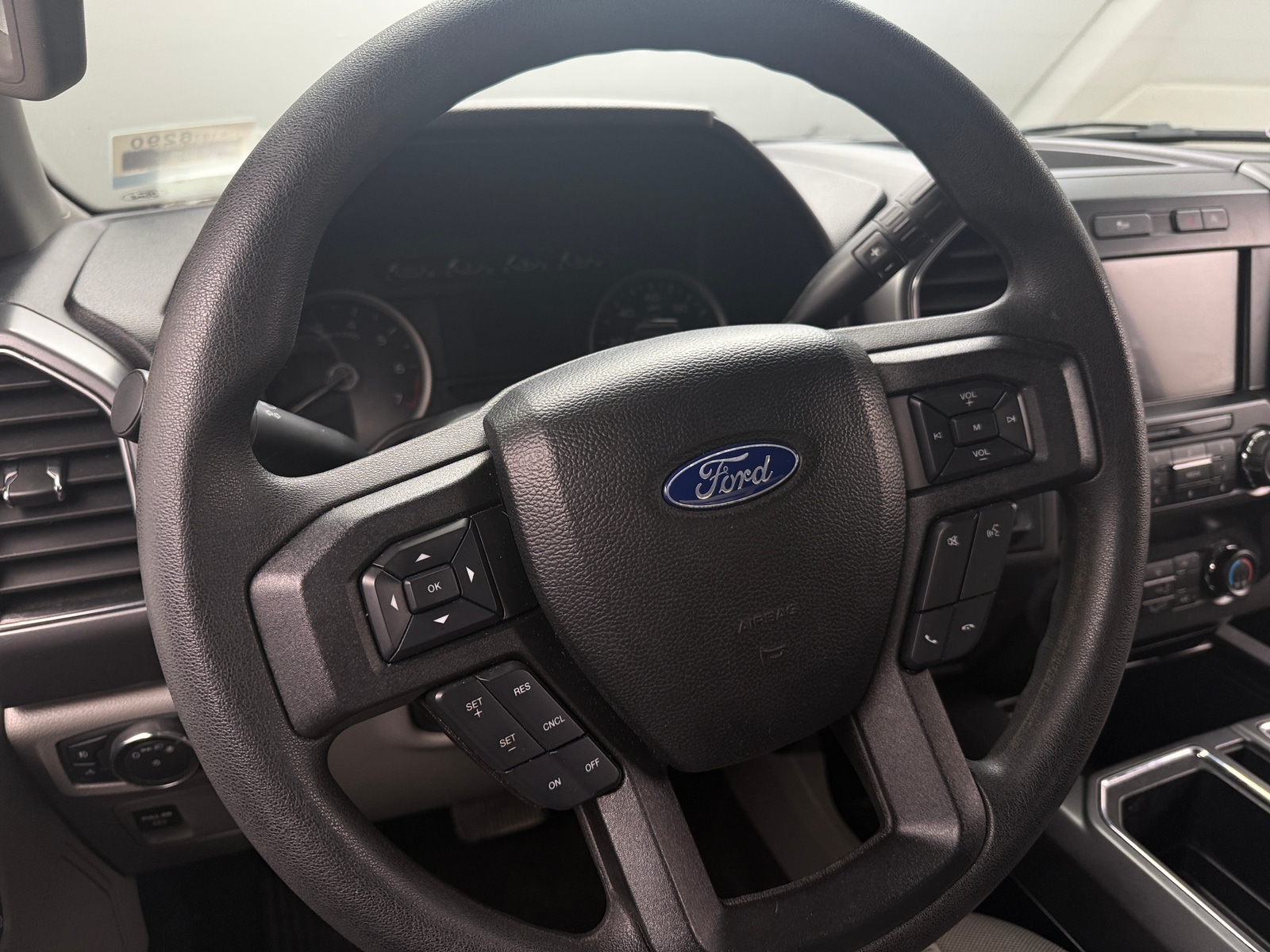 Thumbnail: 2020 Ford Econoline - 5