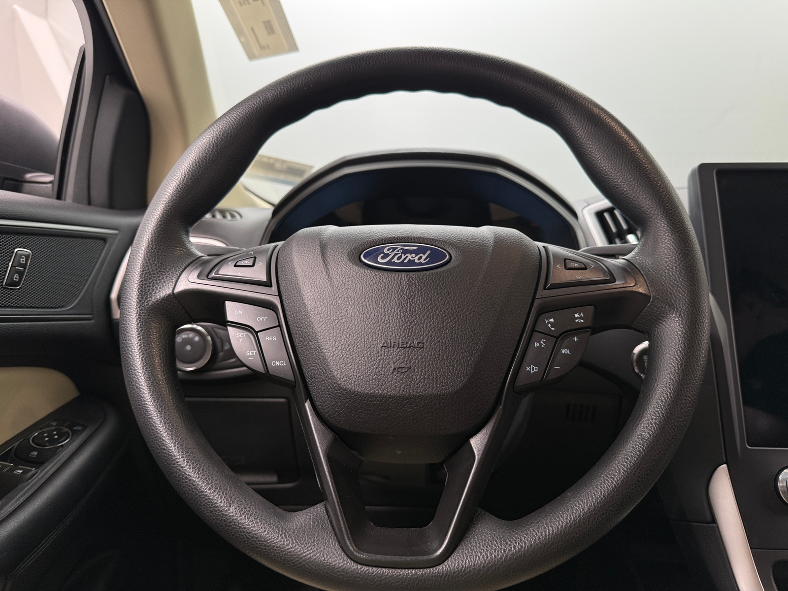 Thumbnail: 2023 Ford Edge - 5