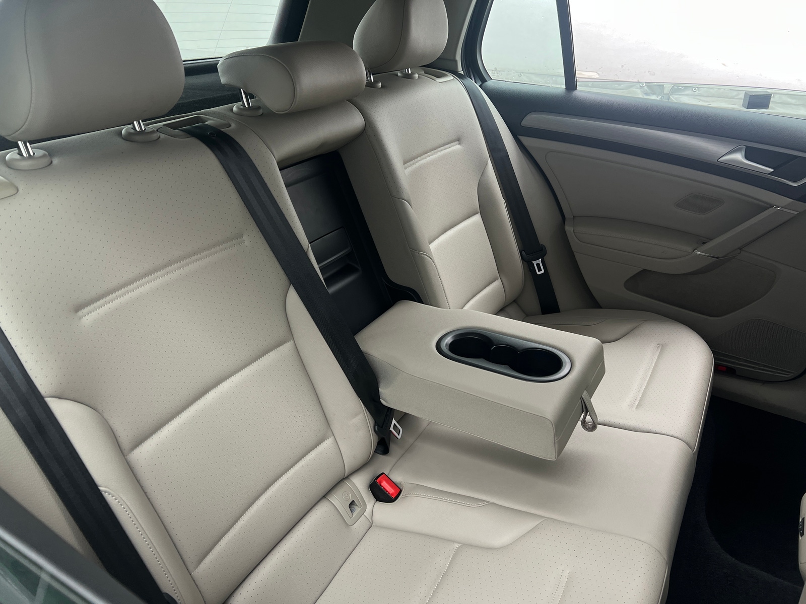 Thumbnail: 2017 Volkswagen Golf - 6