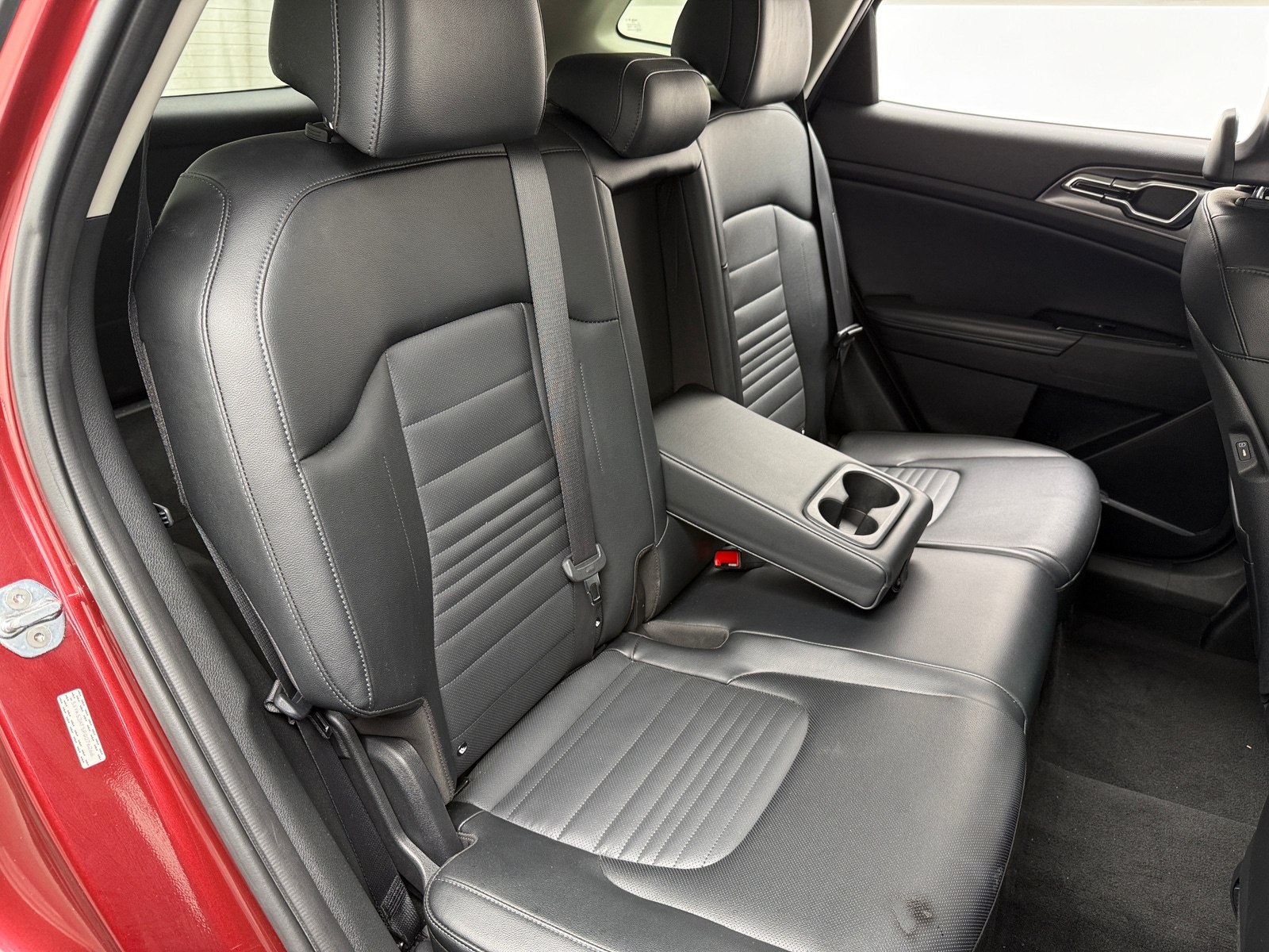 Thumbnail: 2023 Kia Sportage - 5