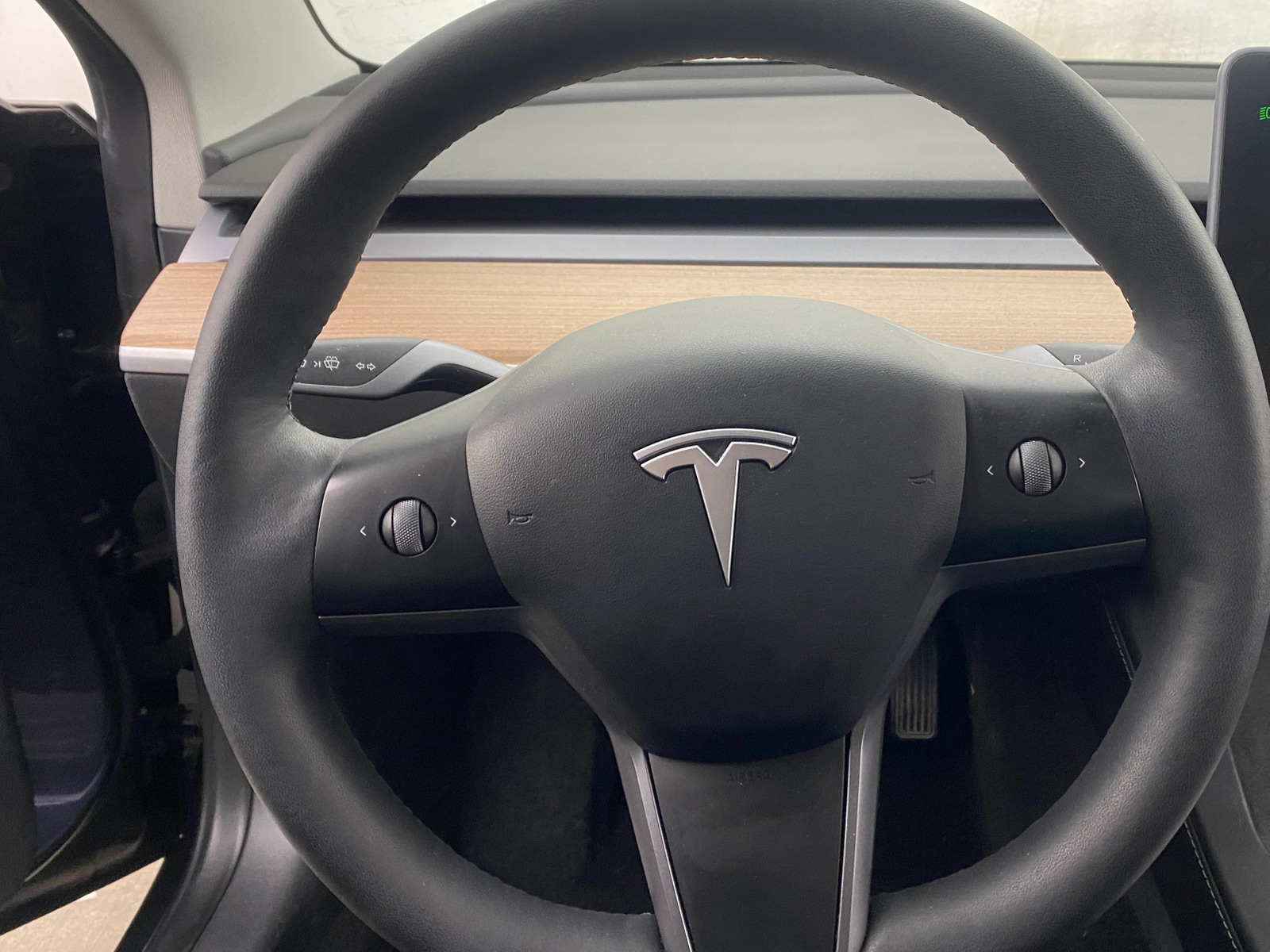 Thumbnail: 2022 Tesla Model 3 - 4