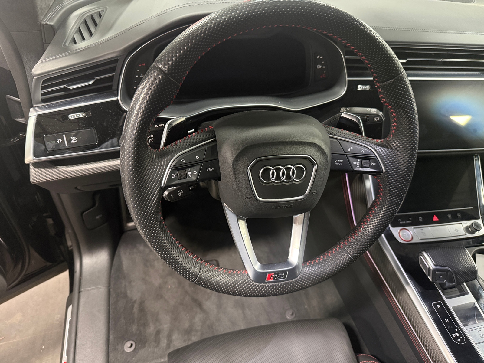 Thumbnail: 2020 Audi RS Q8 - 4