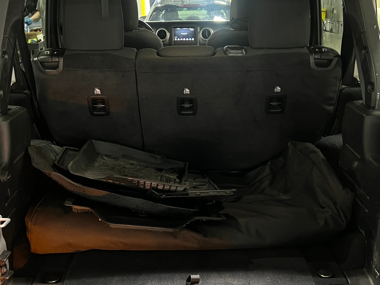 Thumbnail: 2021 Jeep Wrangler - 7