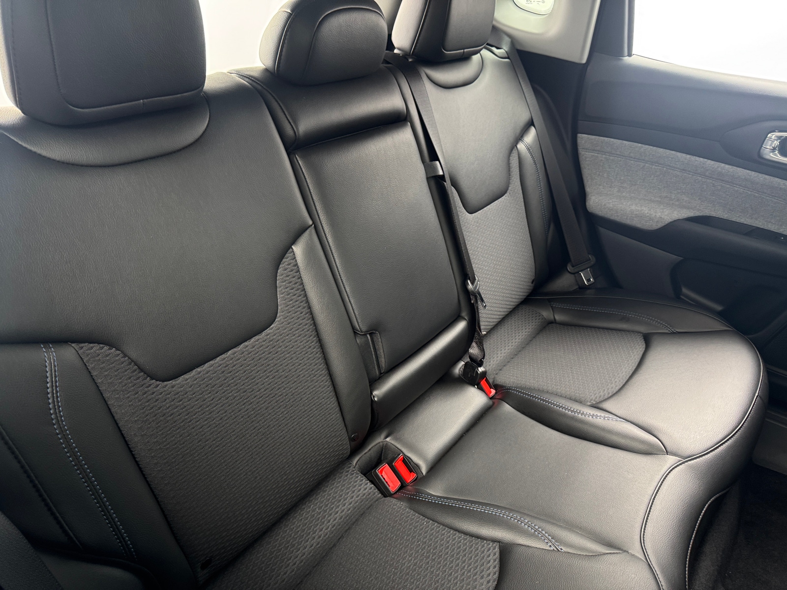 Thumbnail: 2022 Jeep Compass - 5