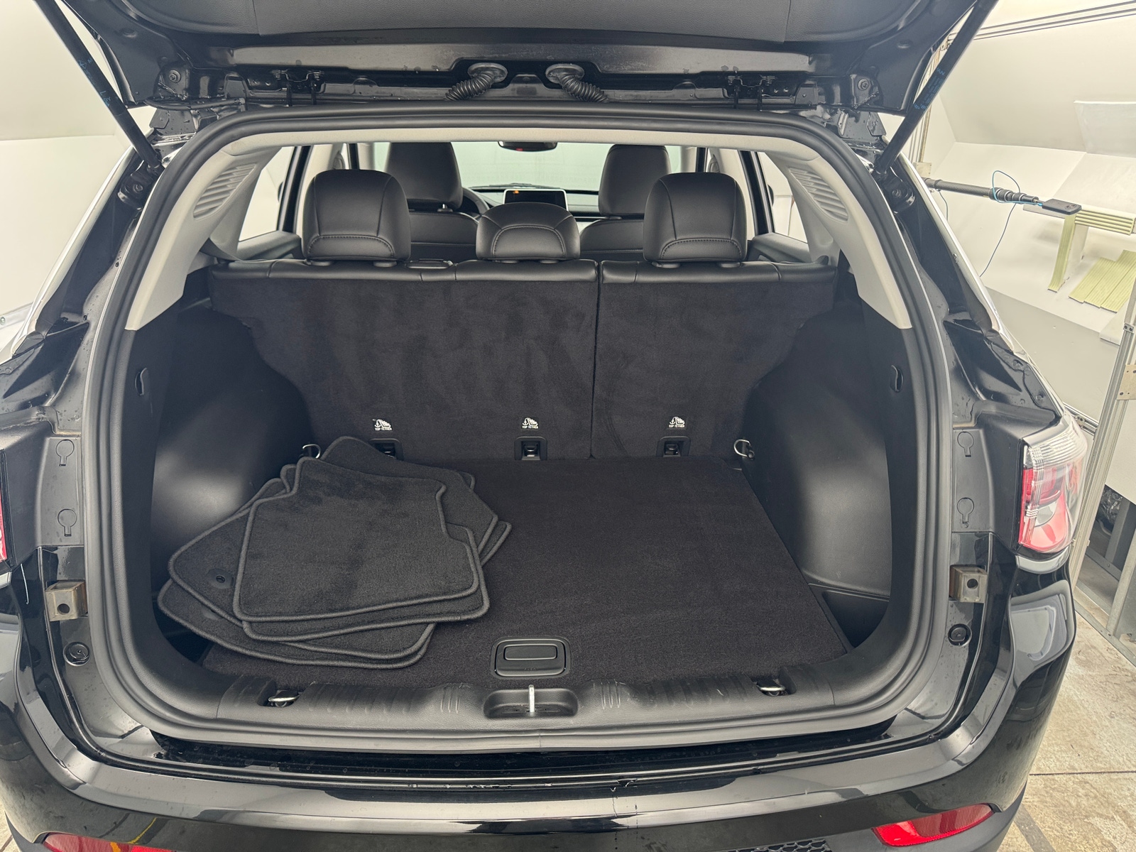 Thumbnail: 2022 Jeep Compass - 6