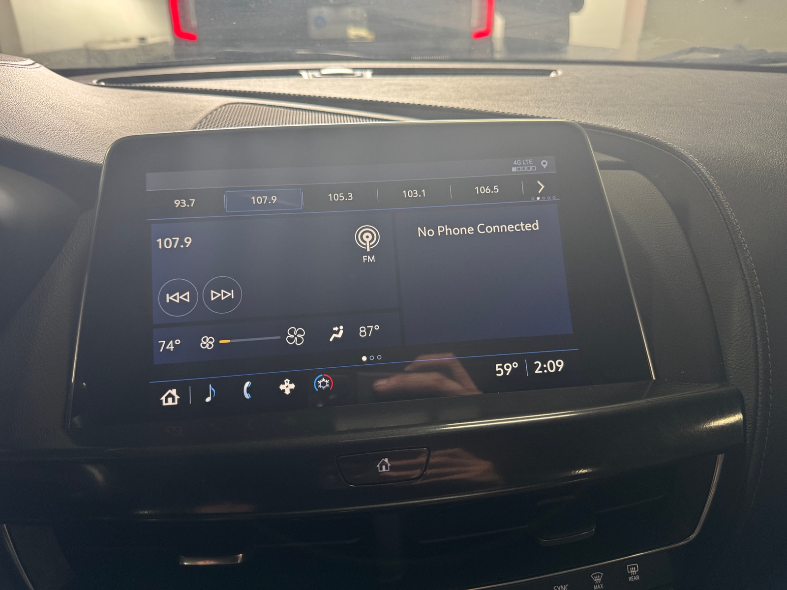 Thumbnail: 2023 Cadillac CT5 - 3