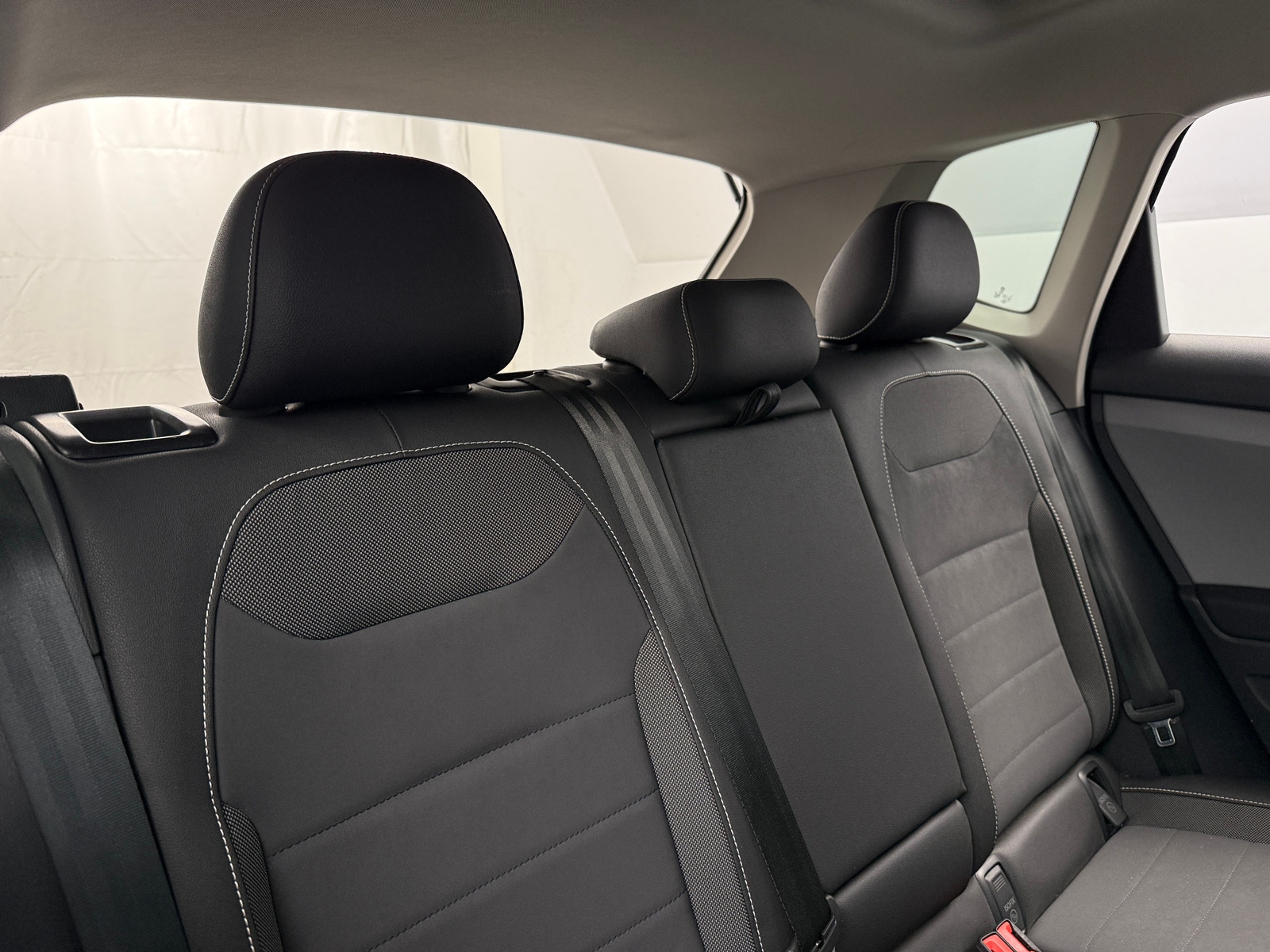 Thumbnail: 2023 Volkswagen Taos - 6