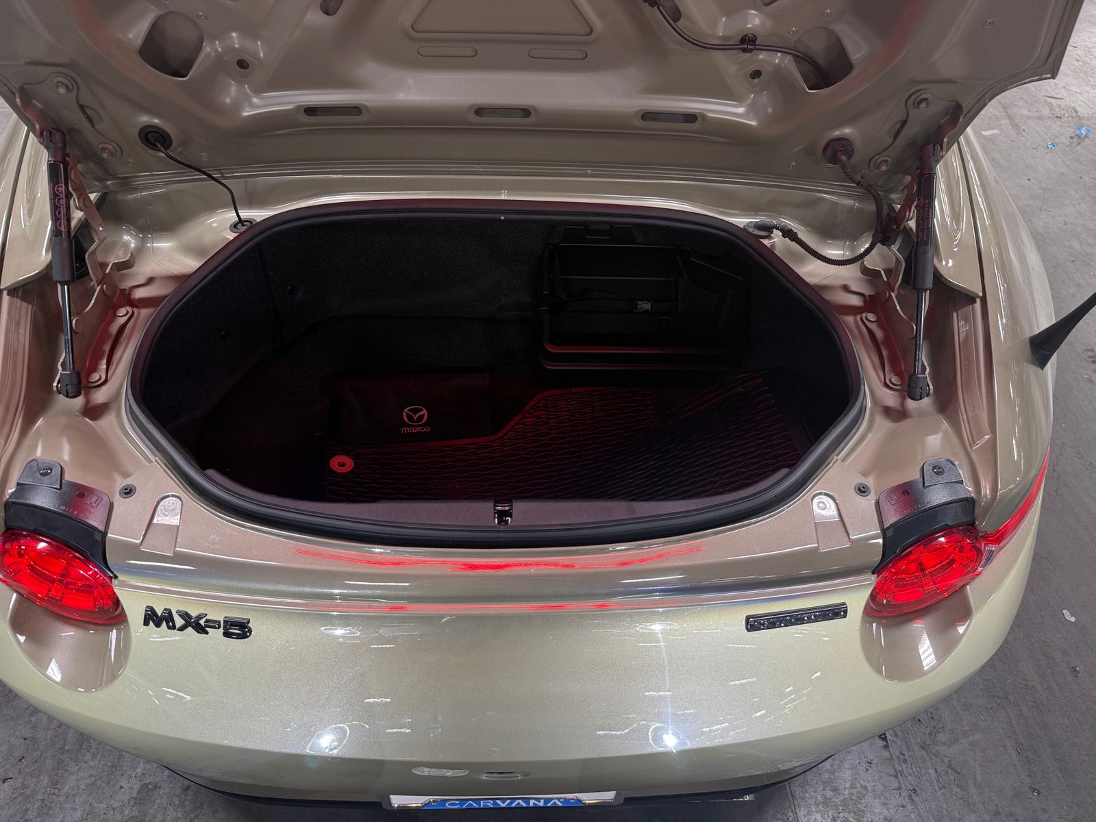 Thumbnail: 2023 Mazda MX-5 Miata - 5