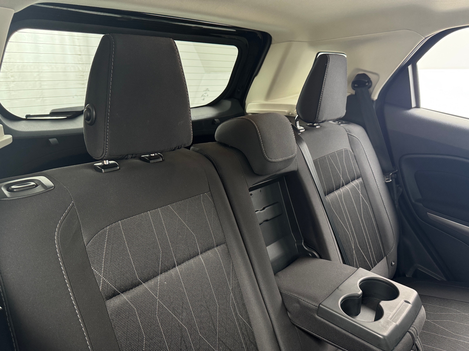 Thumbnail: 2022 Ford EcoSport - 6