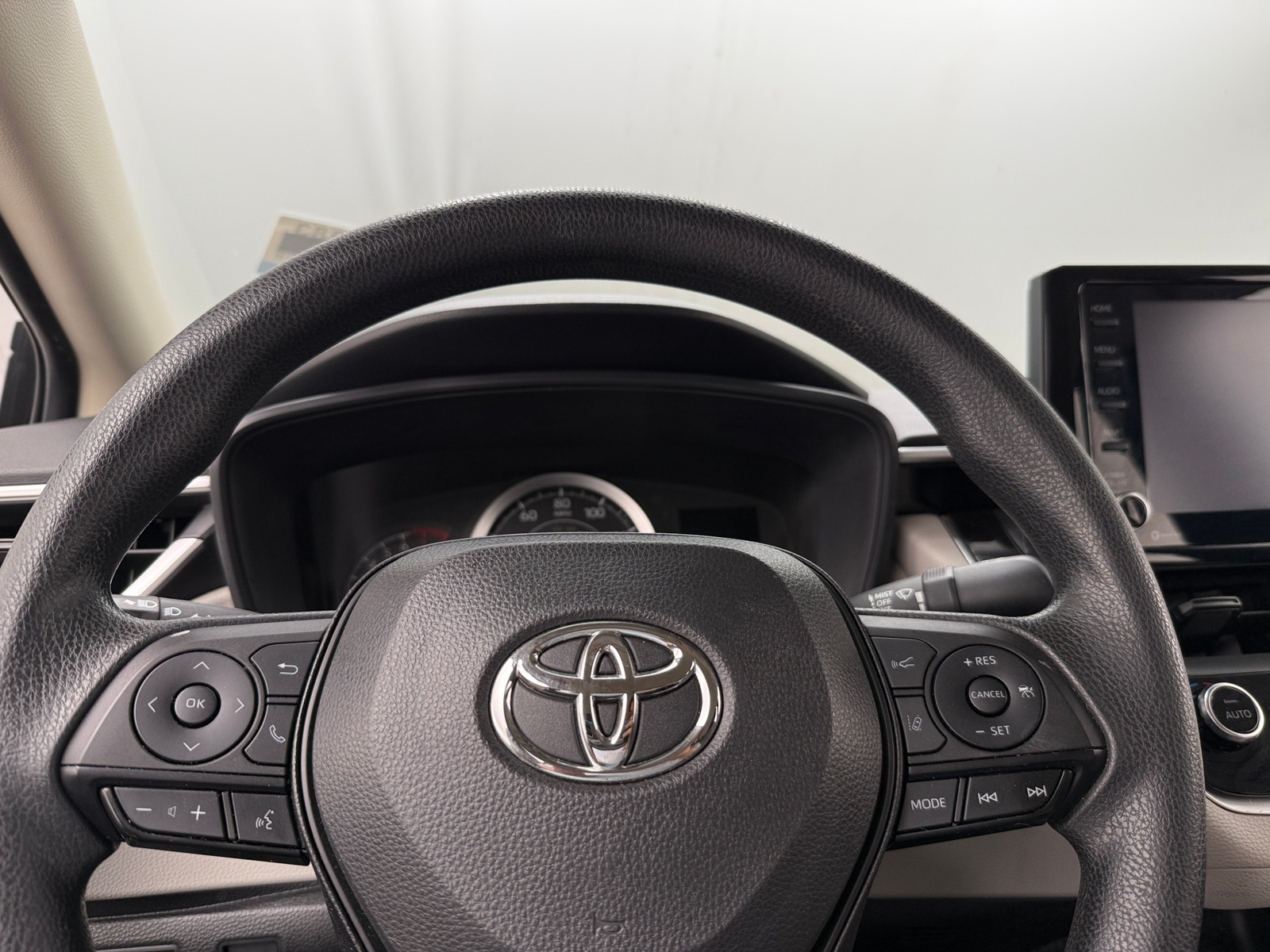 Thumbnail: 2022 Toyota Corolla - 5