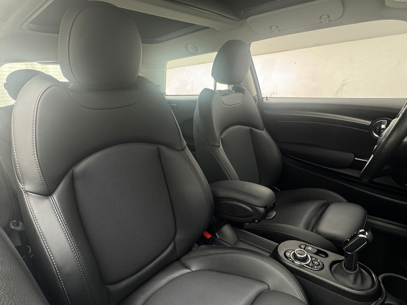 Thumbnail: 2024 MINI Cooper Hardtop - 2